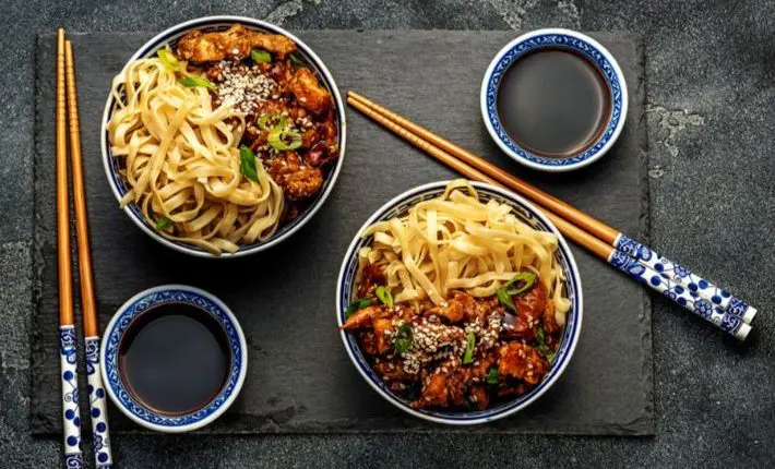 أشهر المأكولات الشعبية في الصين