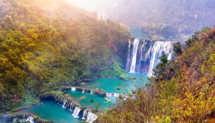 شلالات هوانغ قاشو في الصين