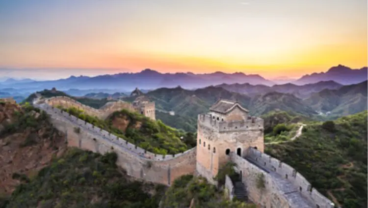 رؤية سور الصين من القمر