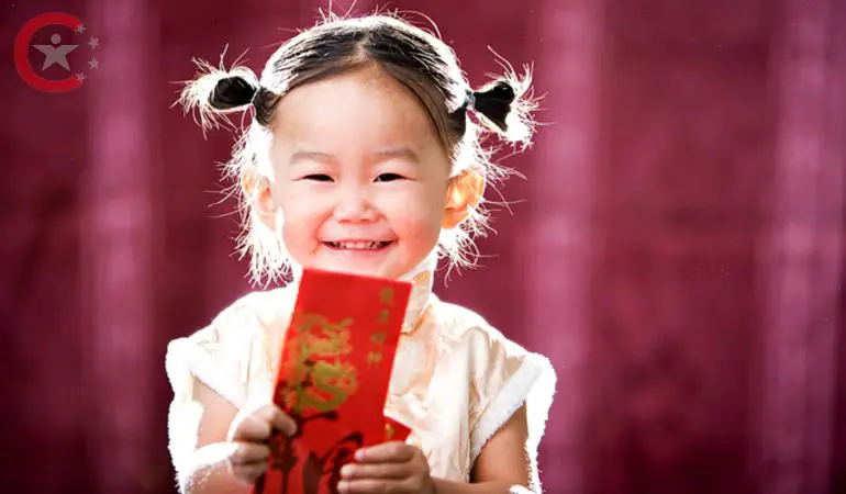 Red envelopes in China