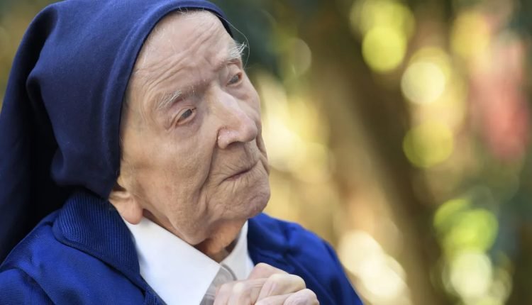 أكبر معمرة صينية في العالم