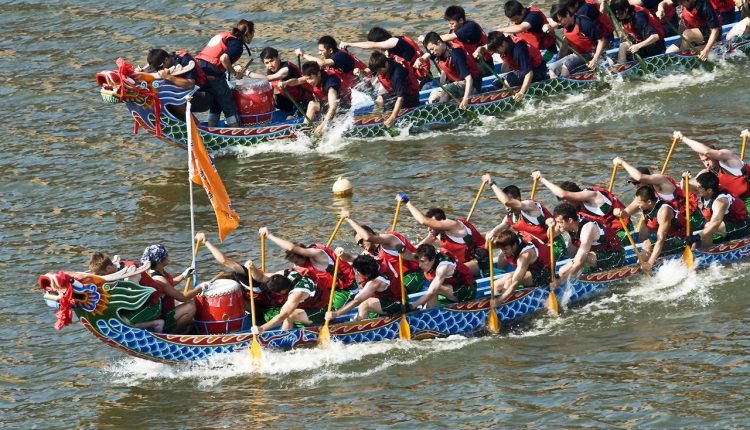 مهرجان قوارب التنين في الصين