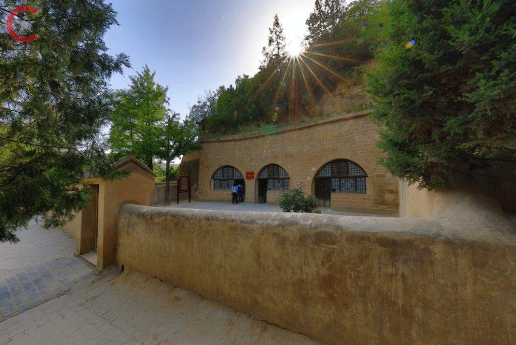 هل يوجد فنادق قريبة من هذا الموقع؟