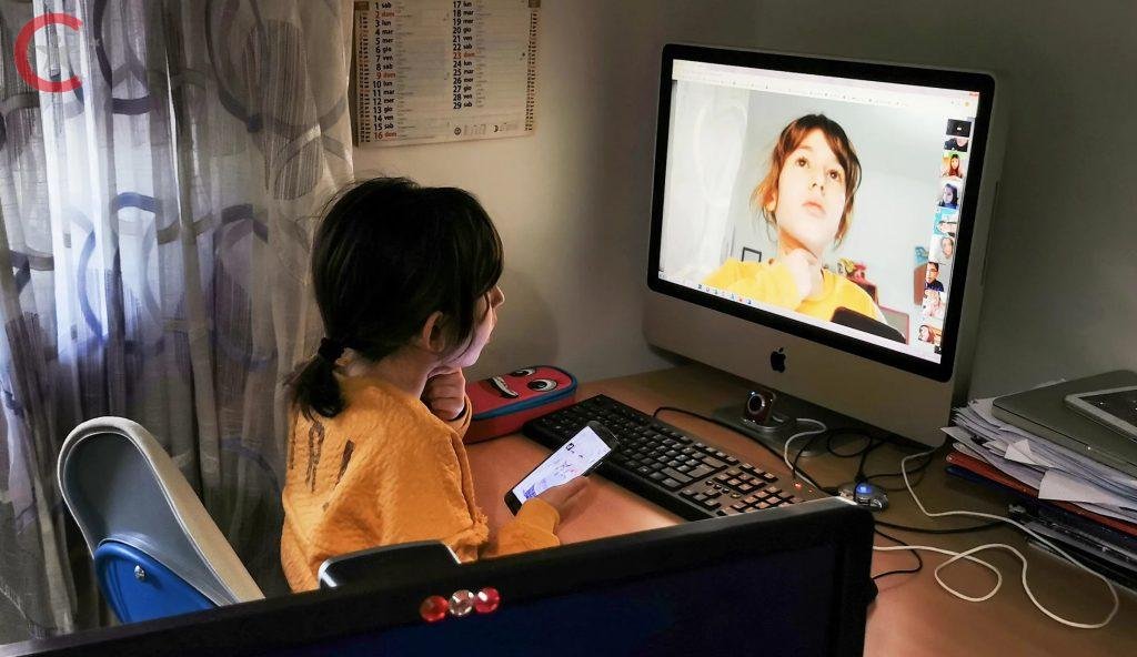 أقسام التعليم عن بعد في الصين