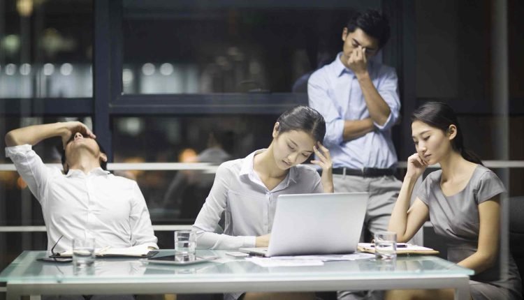 ما هو نظام ساعات العمل في الصين ٩٩٦؟!