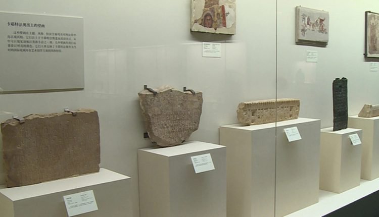 معرض التحف السورية في بكين